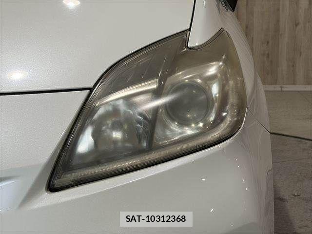 Toyota PRIUS 2013-05 7060281-22