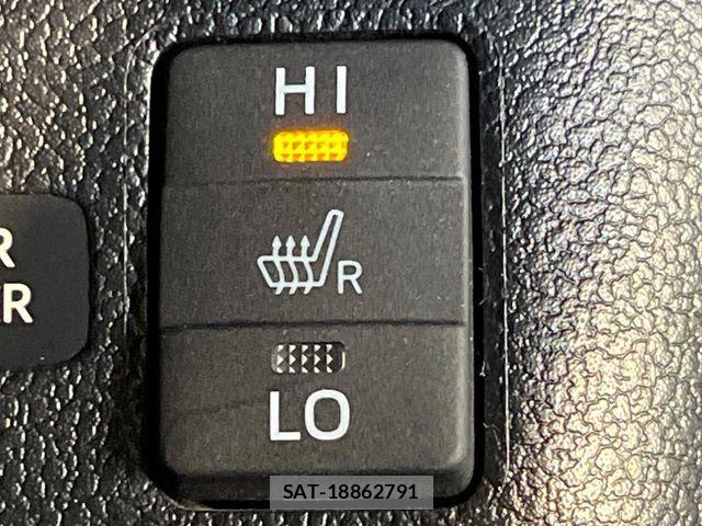 Toyota PRIUS 2016-01 7060256-6