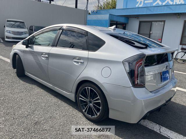 Toyota PRIUS 2010-07 7060287-3