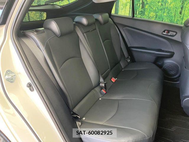 Toyota PRIUS 2019-05 7060250-9