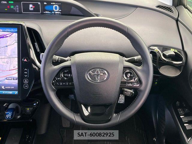 Toyota PRIUS 2019-05 7060250-11