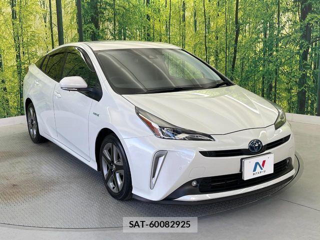 Toyota PRIUS 2019-05 7060250-16