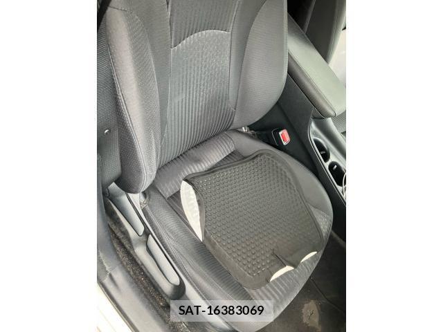 Toyota PRIUS 2016-06 7060284-10