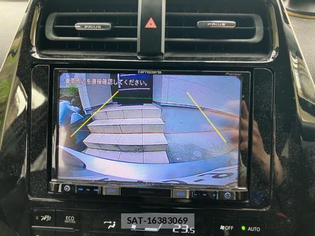 Toyota PRIUS 2016-06 7060284-17