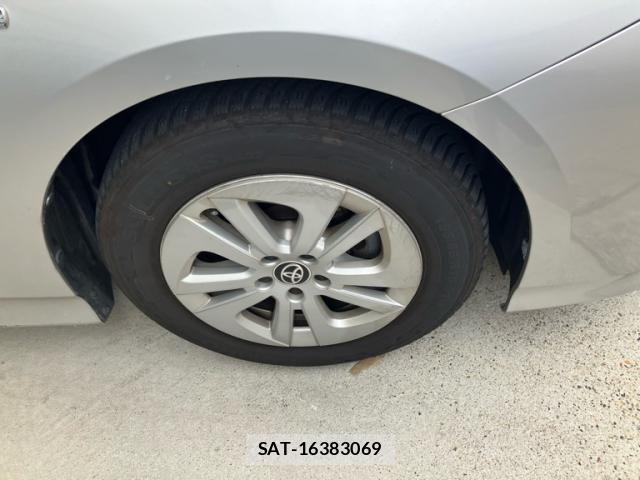Toyota PRIUS 2016-06 7060284-4