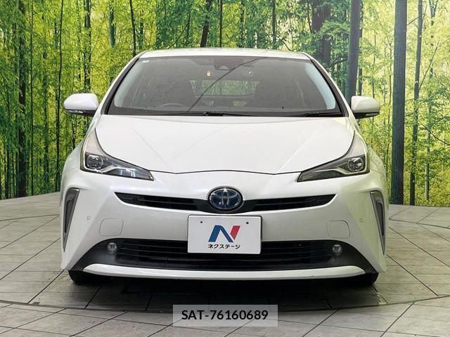 Toyota PRIUS 2019-02 7060252-13