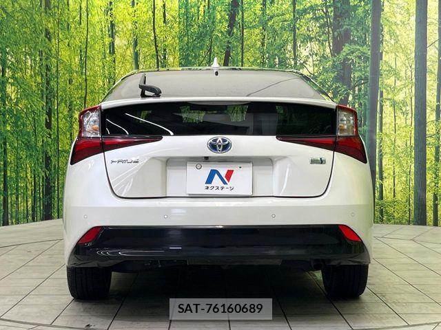 Toyota PRIUS 2019-02 7060252-14