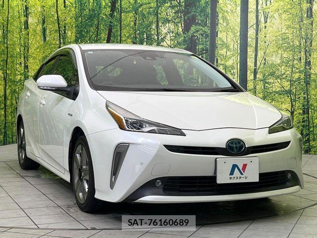 Toyota PRIUS 2019-02 7060252-15