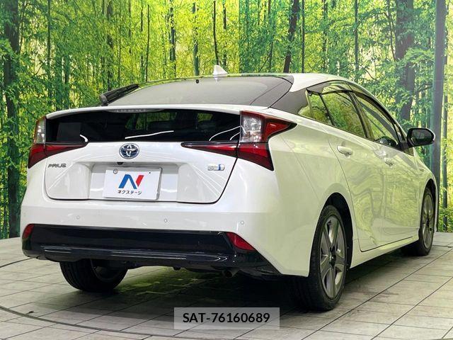 Toyota PRIUS 2019-02 7060252-16