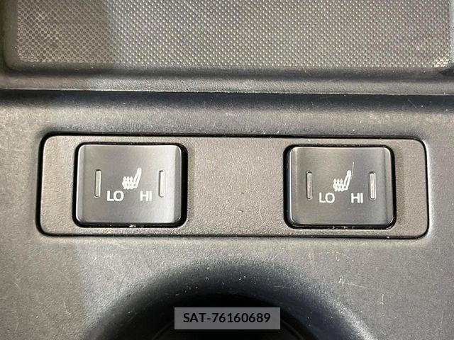 Toyota PRIUS 2019-02 7060252-6