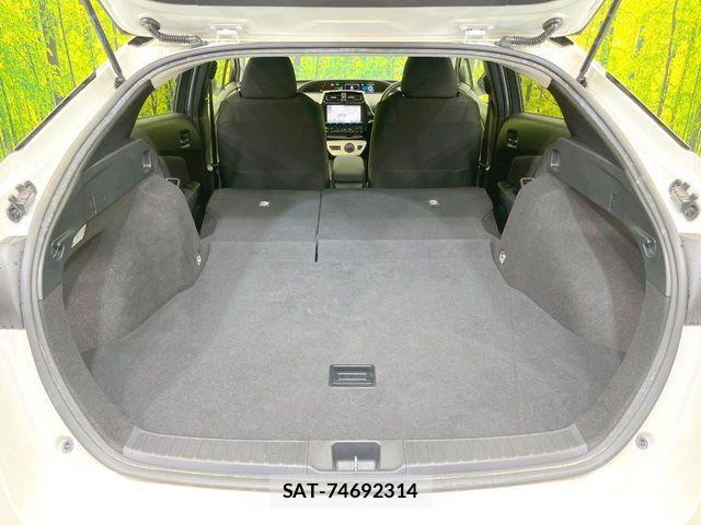 Toyota PRIUS 2017-03 7060259-9