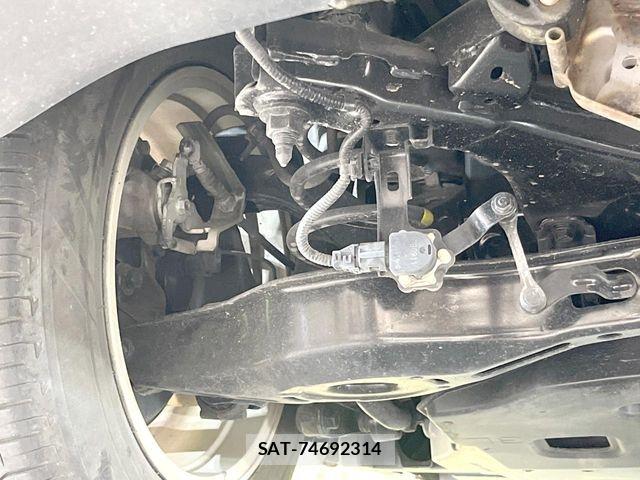 Toyota PRIUS 2017-03 7060259-18