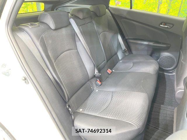 Toyota PRIUS 2017-03 7060259-7