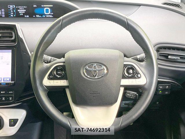 Toyota PRIUS 2017-03 7060259-8
