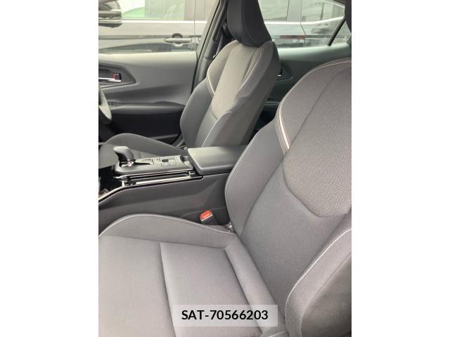 Toyota PRIUS 2025-04 7060246-10