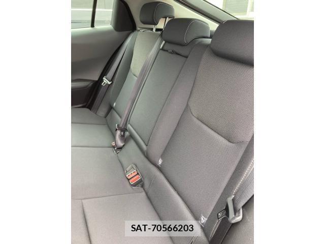 Toyota PRIUS 2025-04 7060246-11