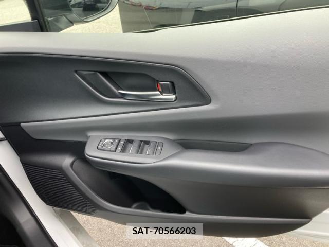 Toyota PRIUS 2025-04 7060246-13