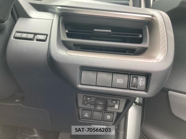 Toyota PRIUS 2025-04 7060246-14