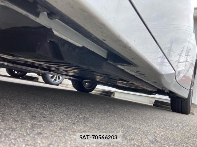Toyota PRIUS 2025-04 7060246-23