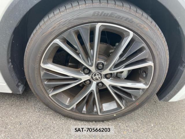 Toyota PRIUS 2025-04 7060246-4