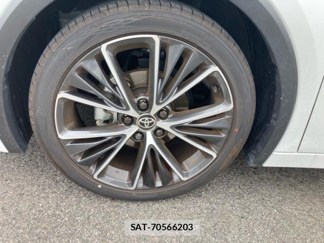 Toyota PRIUS 2025-04 7060246-5