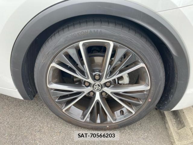 Toyota PRIUS 2025-04 7060246-6