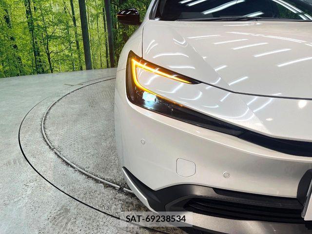 Toyota PRIUS 2024-03 7060244-11