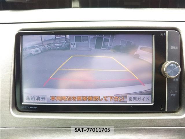 Toyota PRIUS 2012-08 7060289-8
