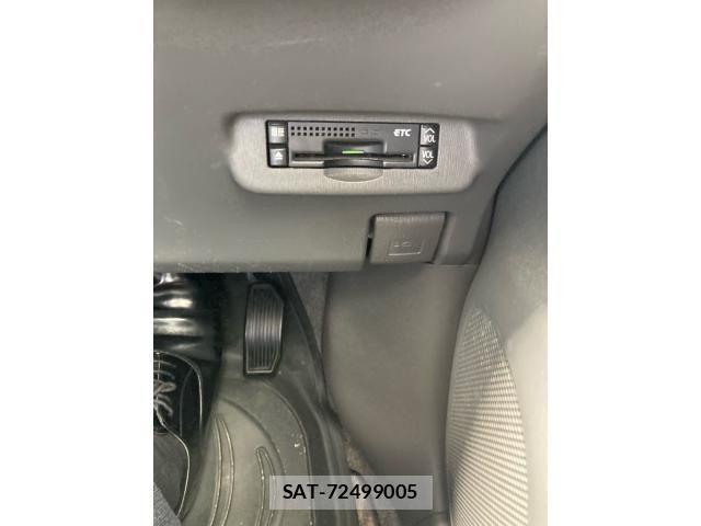 Toyota PRIUS 2010-09 7060306-19