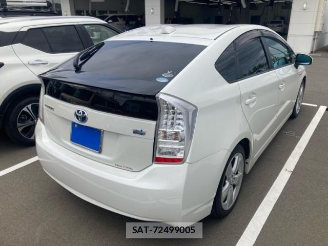 Toyota PRIUS 2010-09 7060306-4
