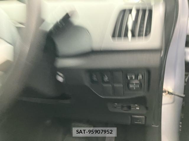 Toyota PRIUS 2013-10 7060314-9
