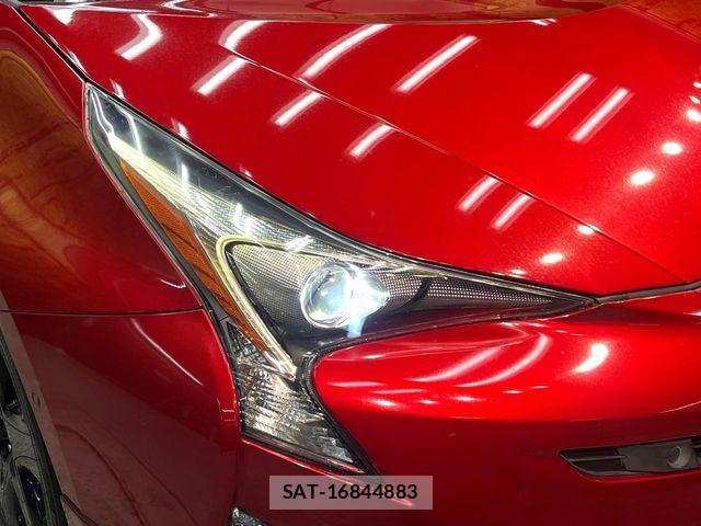 Toyota PRIUS 2016-08 7060262-11