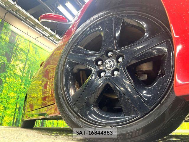 Toyota PRIUS 2016-08 7060262-12