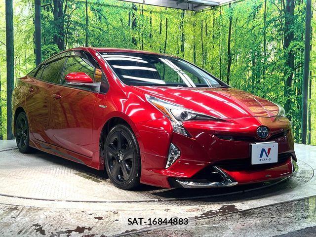 Toyota PRIUS 2016-08 7060262-15