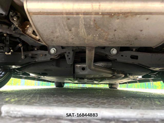 Toyota PRIUS 2016-08 7060262-18
