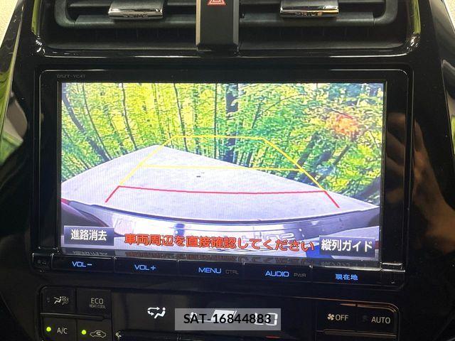 Toyota PRIUS 2016-08 7060262-4