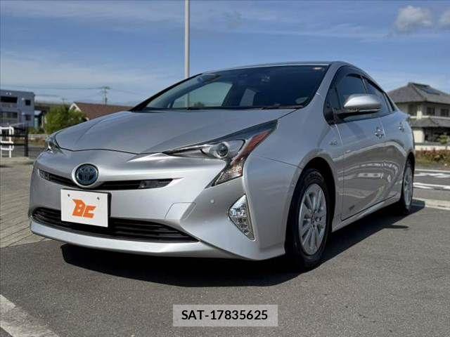 Toyota PRIUS 2017-02 7060264-9