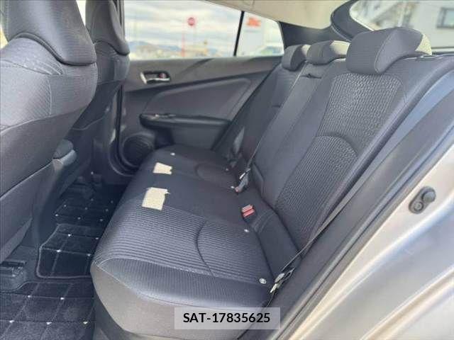 Toyota PRIUS 2017-02 7060264-17