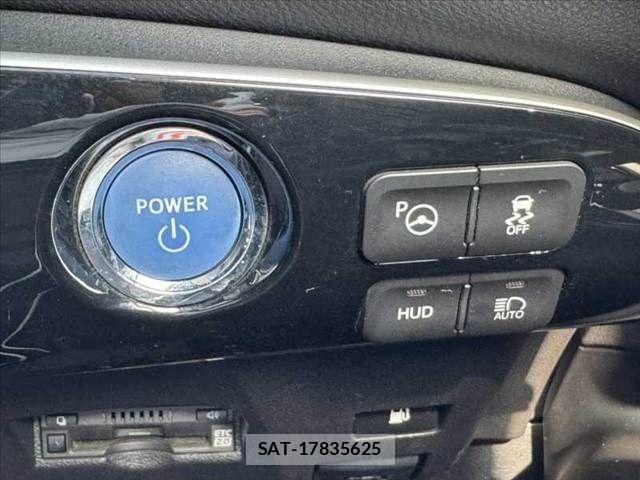 Toyota PRIUS 2017-02 7060264-2