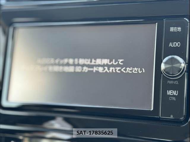 Toyota PRIUS 2017-02 7060264-6