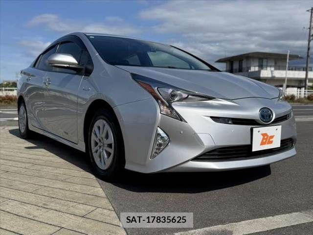 Toyota PRIUS 2017-02 7060264-7