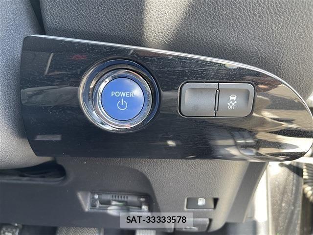 Toyota PRIUS 2017-12 7060257-10
