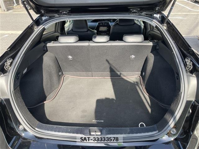 Toyota PRIUS 2017-12 7060257-14