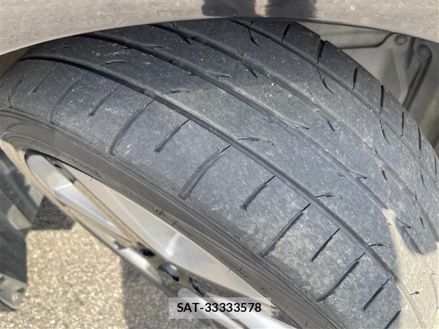 Toyota PRIUS 2017-12 7060257-18