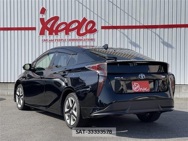 Toyota PRIUS 2017-12 7060257-1