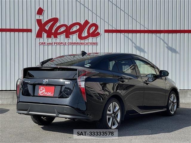 Toyota PRIUS 2017-12 7060257-2