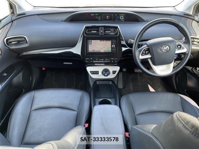 Toyota PRIUS 2017-12 7060257-4