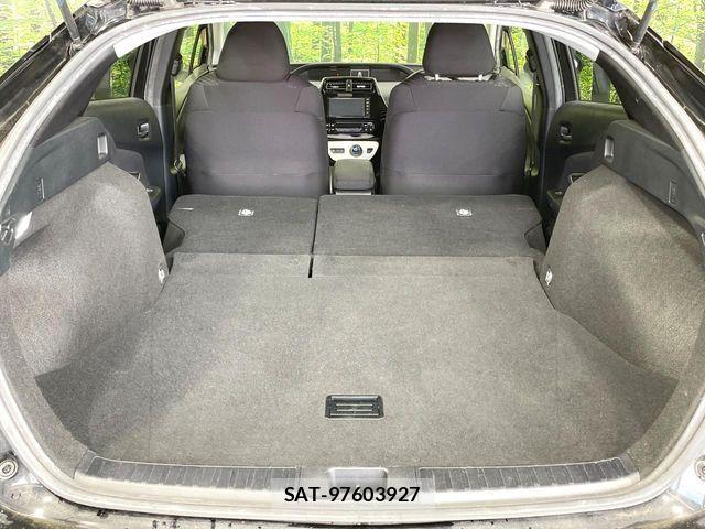 Toyota PRIUS 2018-12 7060268-9