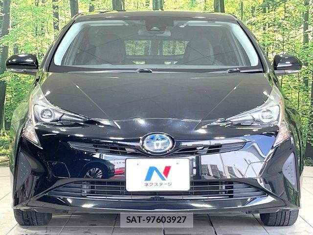Toyota PRIUS 2018-12 7060268-13