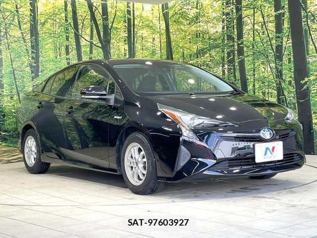 Toyota PRIUS 2018-12 7060268-15